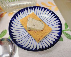 Raw Vegan Bread + Raw Vegan Cheese 意式香草蕃茄麵包片 配 意式香草芝士 (Private Kitchen) at GreenWoods - 綠野林 in Kowloon