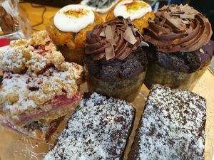 Vegan cakes & traybakes 😋 at The Lavender Tea Rooms in Bakewell