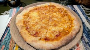 Vegan Margherita at Raeti in Crete