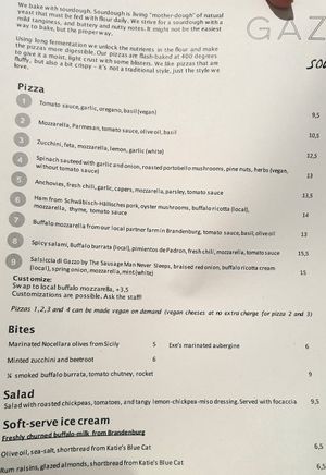 food menu & pizza explanation (top) at Gazzo in Berlin