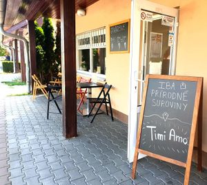 Entrance at Timi Amo in Rovinka