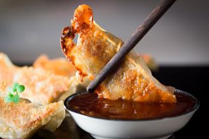 Pan Gyozas witch sauce at Oplante in Laval