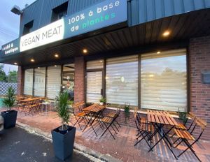 New terrace at Oplante in Laval