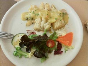 "Bacalado" (yuca) al pil-pil vegan at El Berenjenal in Valladolid