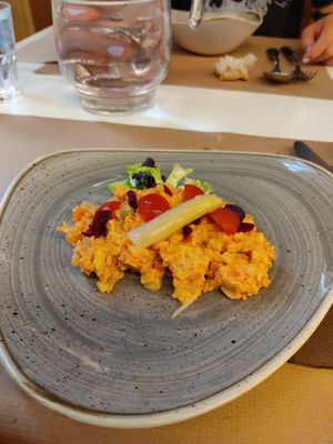 Ensaladilla rusa con lentejas rojas at El Berenjenal in Valladolid