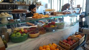 Doces at Bloomy Market in Setubal