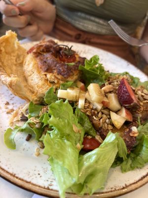 Quiche de tofu  at Bloomy Market in Setubal