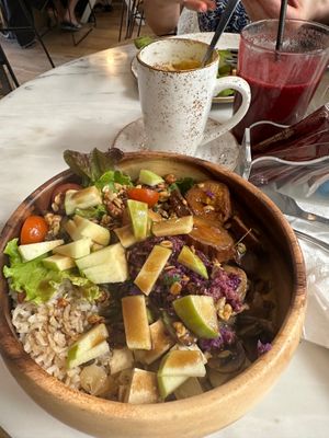  at Bloomy Market in Setubal