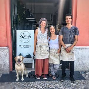 Bloomy team at Bloomy Market in Setubal