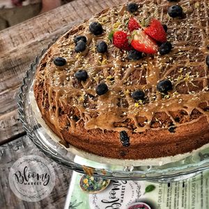 Lemon and blueberry cake :) at Bloomy Market in Setubal