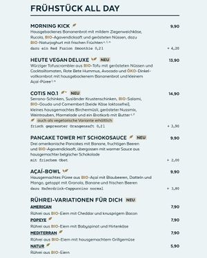 Selection of the menu showing many vegetarian and some vegan options  at Cotidiano Promenadenplatz in Munich