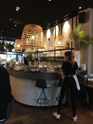 Restaurant interior at Cotidiano Promenadenplatz in Munich