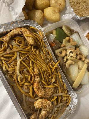 ‘Prawn’ fried noodles at In Cafe & Restaurant in Cardiff