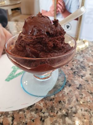 Vegan orange dark chocolate ice cream at Eiscafe Cortina in Husum