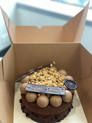 Hazelnut and banana cake - with almond nuggets, Cocoa mousse, banana caramel, hazelnut praline, banana sponge  Left speechless.  at Bien Caramélisé in Kowloon