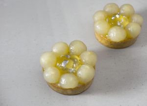 Tarte aux fruits de saison at Bien Caramélisé in Kowloon