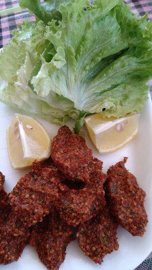 Köfte at 8 Mamas in Burgas