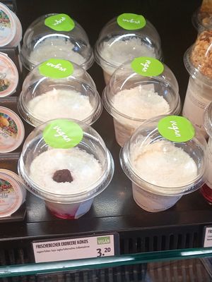 yoghurt at backWERK - Mariahilfer Straße in Vienna