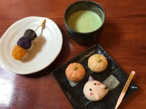 Halloween Dango & Nerikiri with Matcha at Kotonoha in Torun