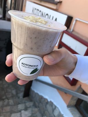 Anko Banana Milk with Kinako at Kotonoha in Torun