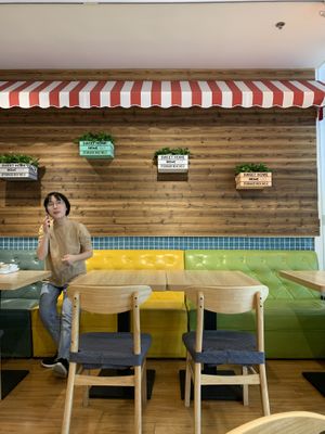 Seating area at Hào Mǐ Dào 䒵米稻 in Shanghai