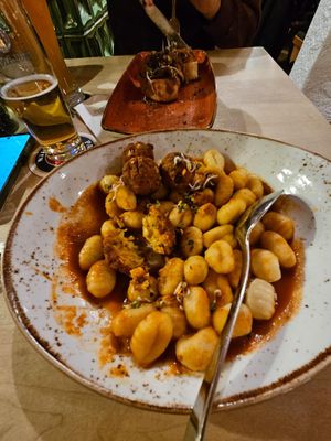 Vegane Gnocchi (mit Kürbissauce + Falafeln) at Sascha's Kachelofen in Oberstdorf