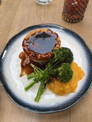 Vegan Pie with Sweet Potato Mash, Broccoli & Gravy  at Sheep on Sheep Street in Stow-on-the-wold
