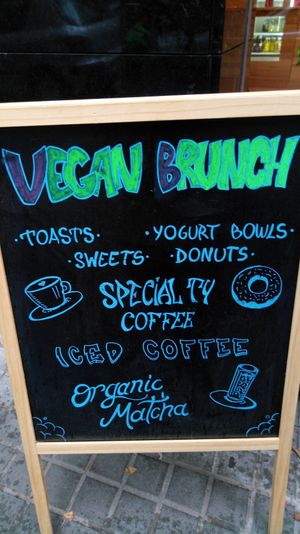 Brunch ad at Veganashi - Gluten Free Sushi in Barcelona
