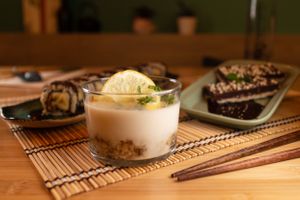 Cremoso de limón con menta fresca at Veganashi - Gluten Free Sushi in Barcelona