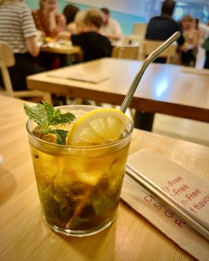 Iced Kukicha and mint tea at Veganashi - Gluten Free Sushi in Barcelona