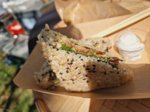 Híbrid de bikini i maki (al vegan fest de Terrassa): boníssim! at Veganashi - Gluten Free Sushi in Barcelona