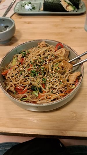 Yakisoba at Veganashi - Gluten Free Sushi in Barcelona
