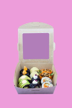 Caja Degustación de sushi: 2 uramakis Shiiboni, 2 uramakis  Anapera,  2 uramakis Escalivat, 2 uramakis Bonacate, 2 futomakis veganashi y  2 gunkan veganashi.    at Veganashi - Gluten Free Sushi in Barcelona