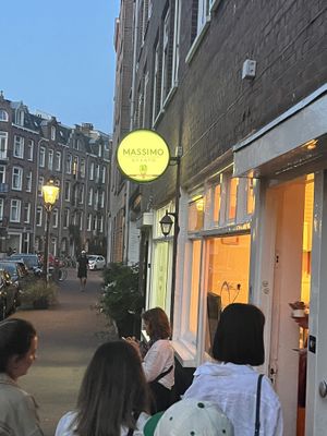 Shop enterance  at Massimo Gelato - Hanzenstraat in Amsterdam