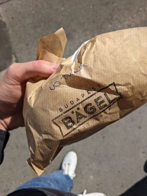 Packaging at Budapest Bagel in Vienna