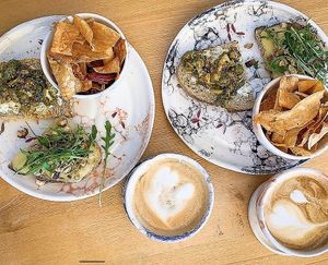 Toasts at Pequeno Café e Bistrô - Arroios in Lisbon