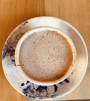 Chocolate Quente Vegano  at Pequeno Café e Bistrô - Arroios in Lisbon