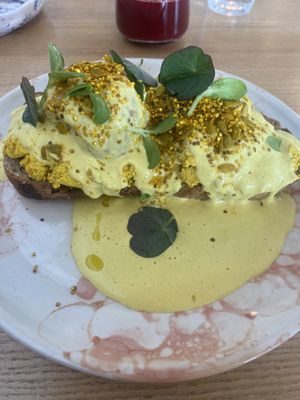 Tofu scramble   at Pequeno Café e Bistrô - Arroios in Lisbon