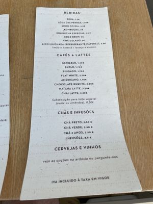 Bebidas  at Pequeno Café e Bistrô - Arroios in Lisbon