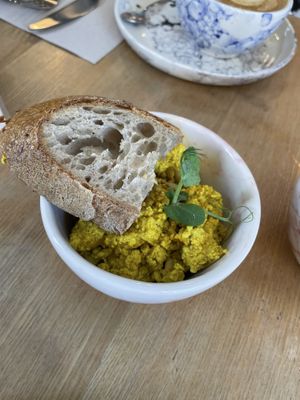 Tosta tofu  at Pequeno Café e Bistrô - Arroios in Lisbon