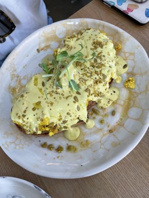 Benedictinos  at Pequeno Café e Bistrô - Arroios in Lisbon