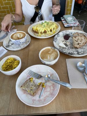 Para compartir  at Pequeno Café e Bistrô - Arroios in Lisbon