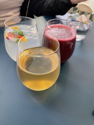 Limonada, kombucha caseira e sumo do dia   at Pequeno Café e Bistrô - Arroios in Lisbon