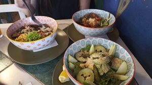 Ensaladas y ceviche de cochayuyo at Estrella Negra in San Pedro De Atacama