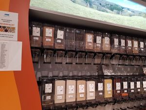 Unverpackt Theke at Liwell - Reformhaus Herrmann KG in Oberursel