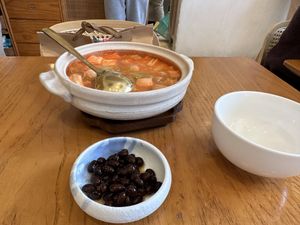 Dai hot and sour soup  at Vegegood 素来很好 in Shanghai