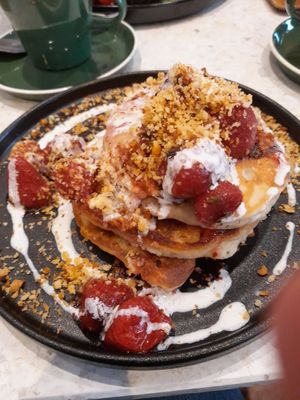 Banana pancakes at 17 Grams in Brighton