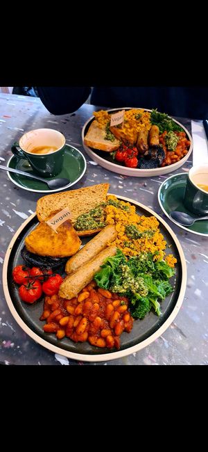  at 17 Grams in Brighton