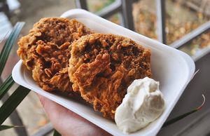 Two piece - crispy chickhun fillets with homemade mayo at Huns in Leicester