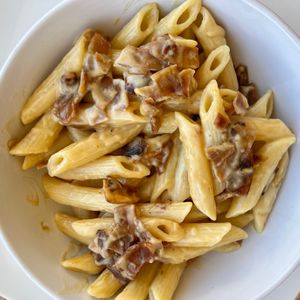 small bacon mac  at Salud Para Vida in San Pedro La Laguna